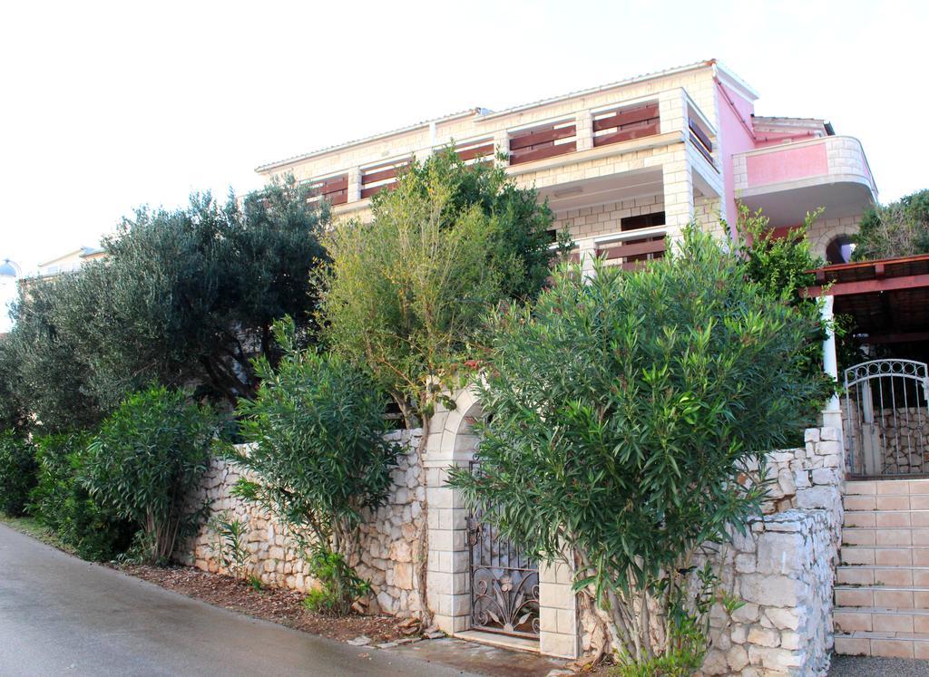 Apartments Doris Zavalatica Exterior photo